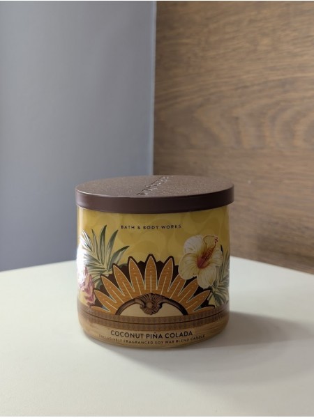 Уцінка! Свічка Coconut Piña Colada від Bath And Body Works